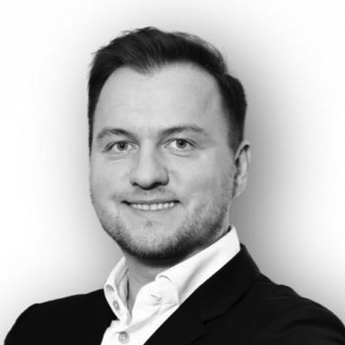 Eduard Beches, Senior Associate at Holm Intelligence Partners